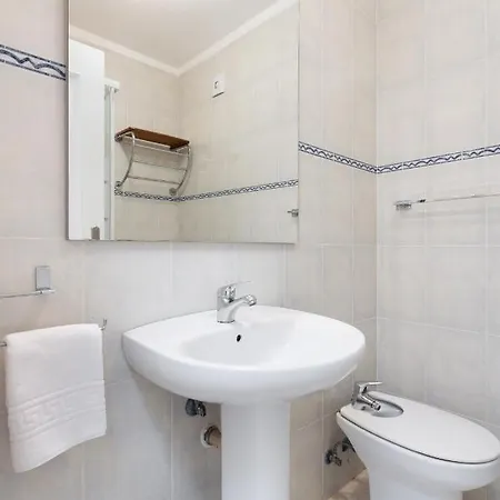 Escape To Las Vistas Appartement